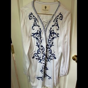 The Jetset dress classy white dress with details stitching